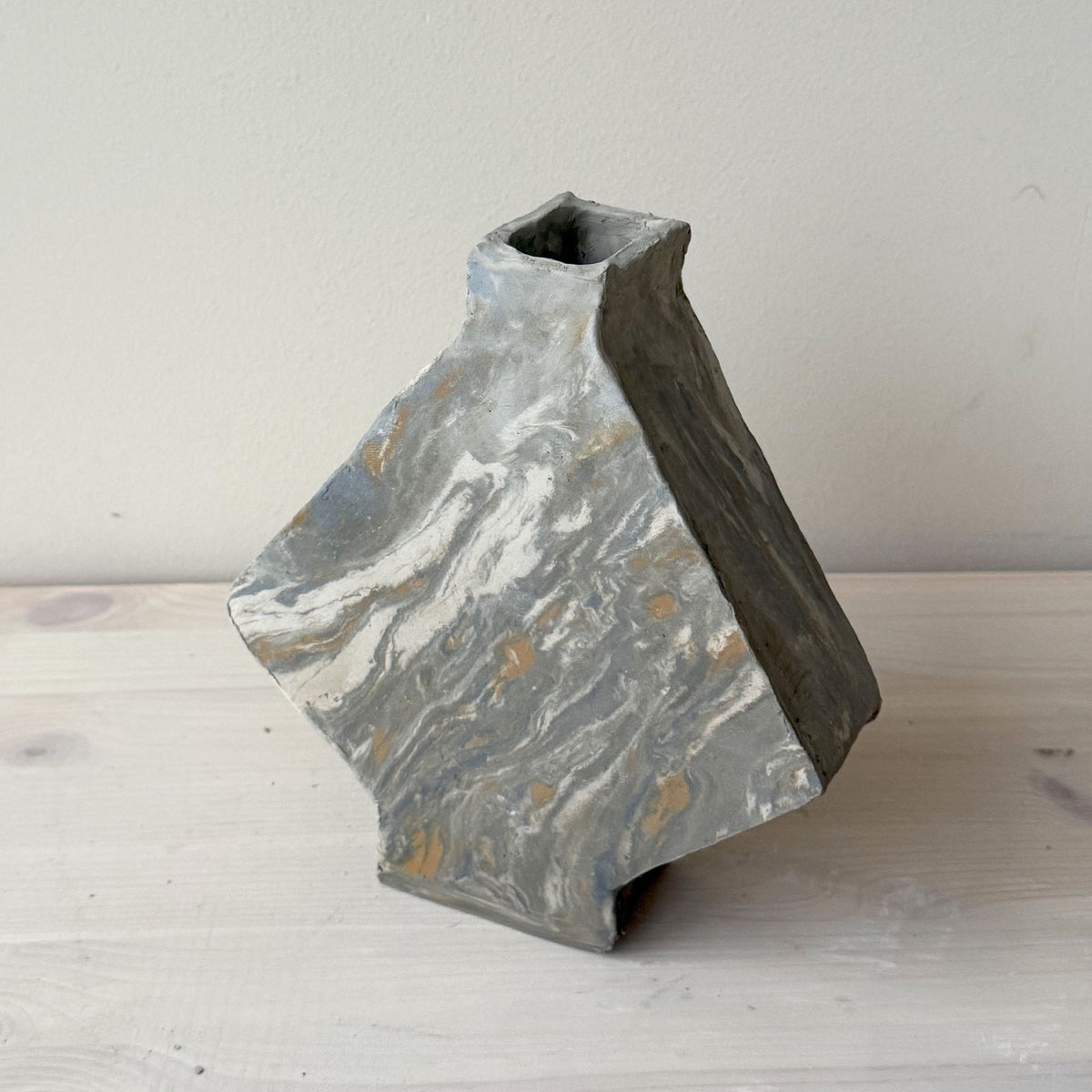 Vase-23